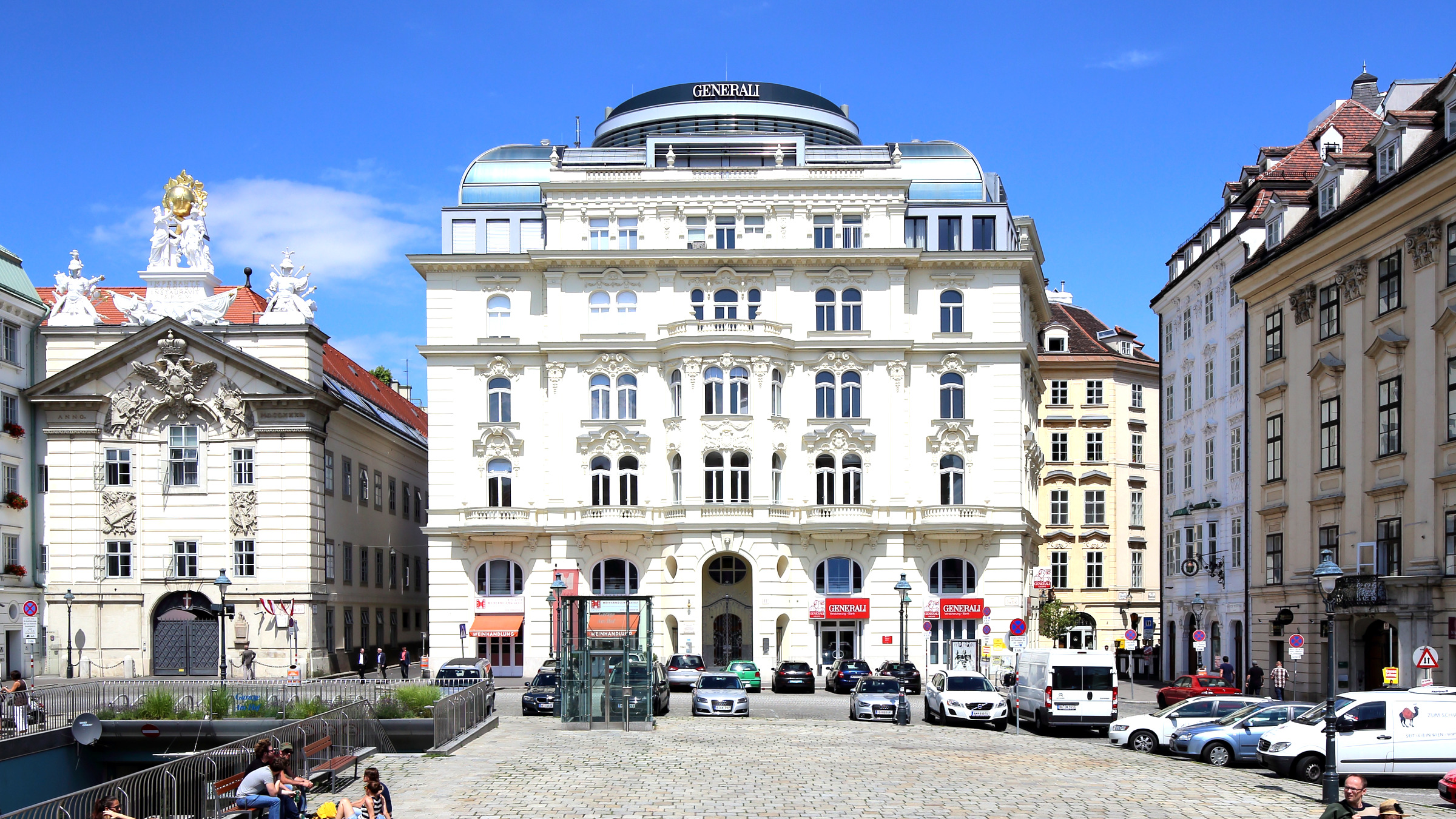 Ruhiger Innenhof eines Wohnhauses in der Wiener Inneren Stadt